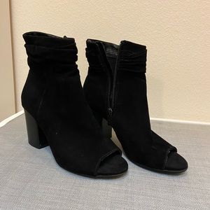Kenneth Cole Reaction Peep Toe Shootie Boot Size 8M